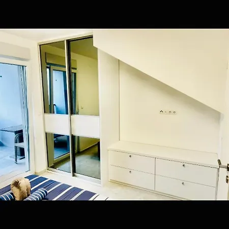 Apartment With Swimming Pool Lagotto