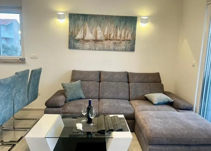 Apartment With Swimming Pool Lagotto *